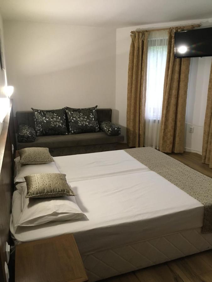 Guest House Rest Cherni Osum Luaran gambar