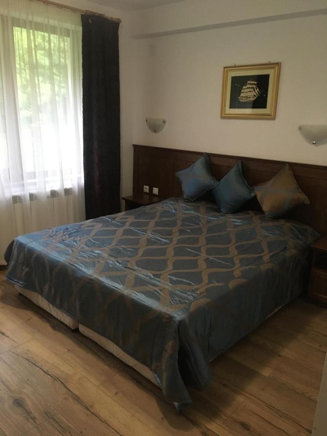 Guest House Rest Cherni Osum Luaran gambar